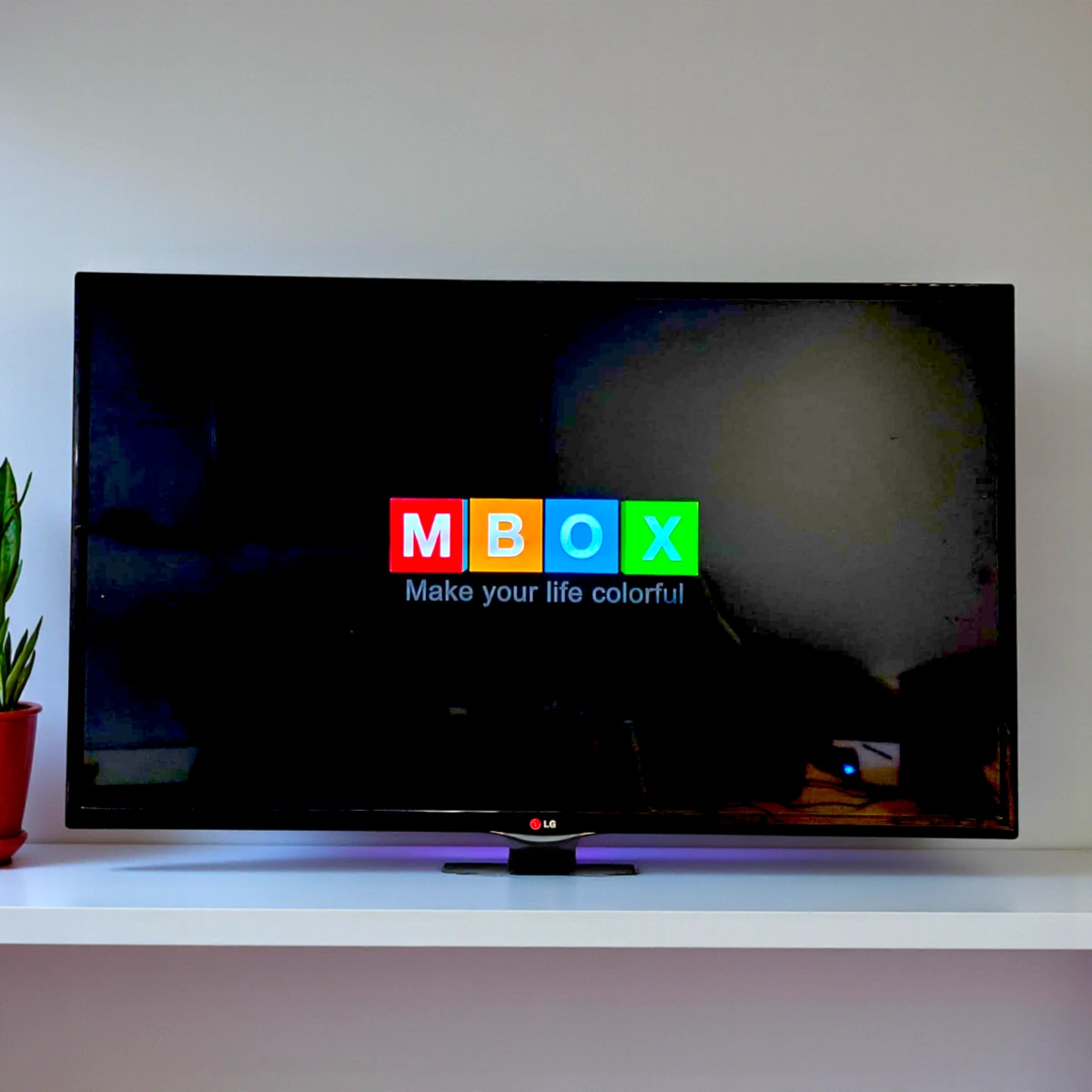 KONSOLA RETRO 2 PADY GRA TELEWIZYJNA PILOT ANDROID TV GRY SERIALE HDMI 4K